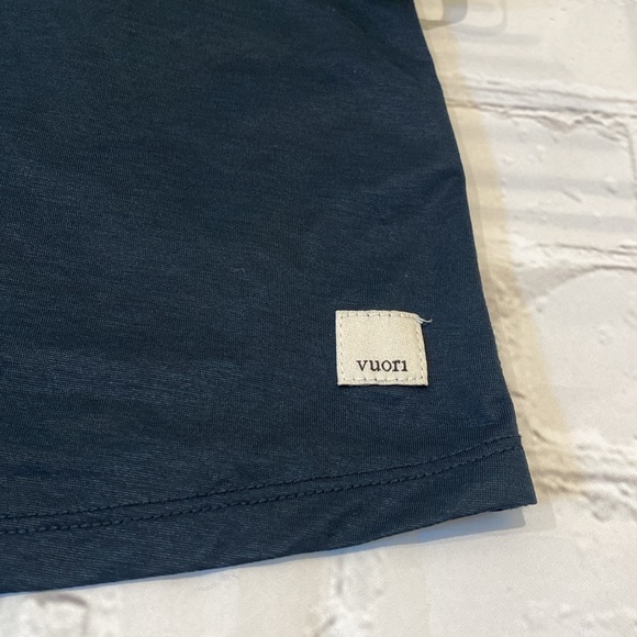 Vuori Mod Tank in black - Picture 6 of 13